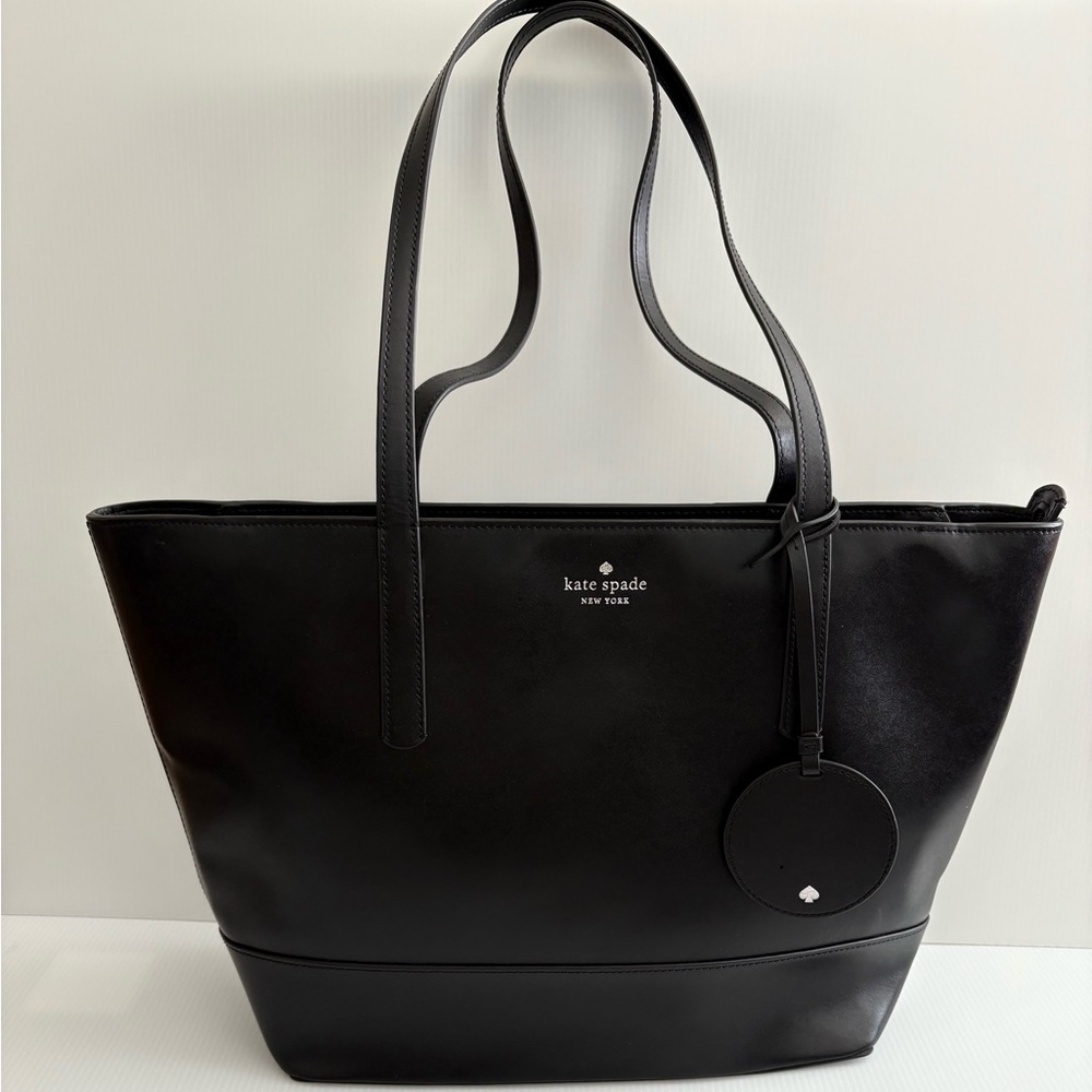 Kate Spade NY Briel Large Tote Black  Smooth Leaathet  EUC